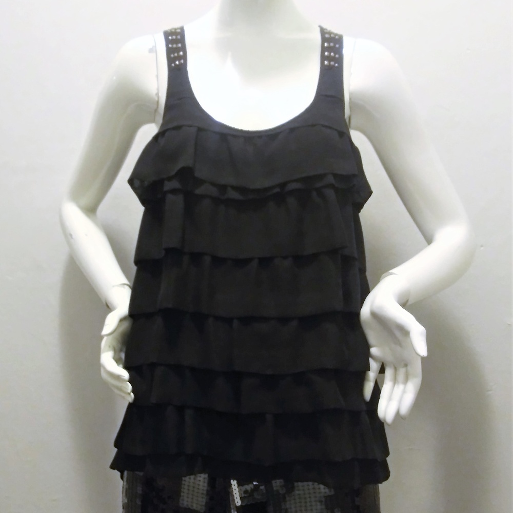 5/48 Saks Studded Ruffled Sleeveless Top - Med